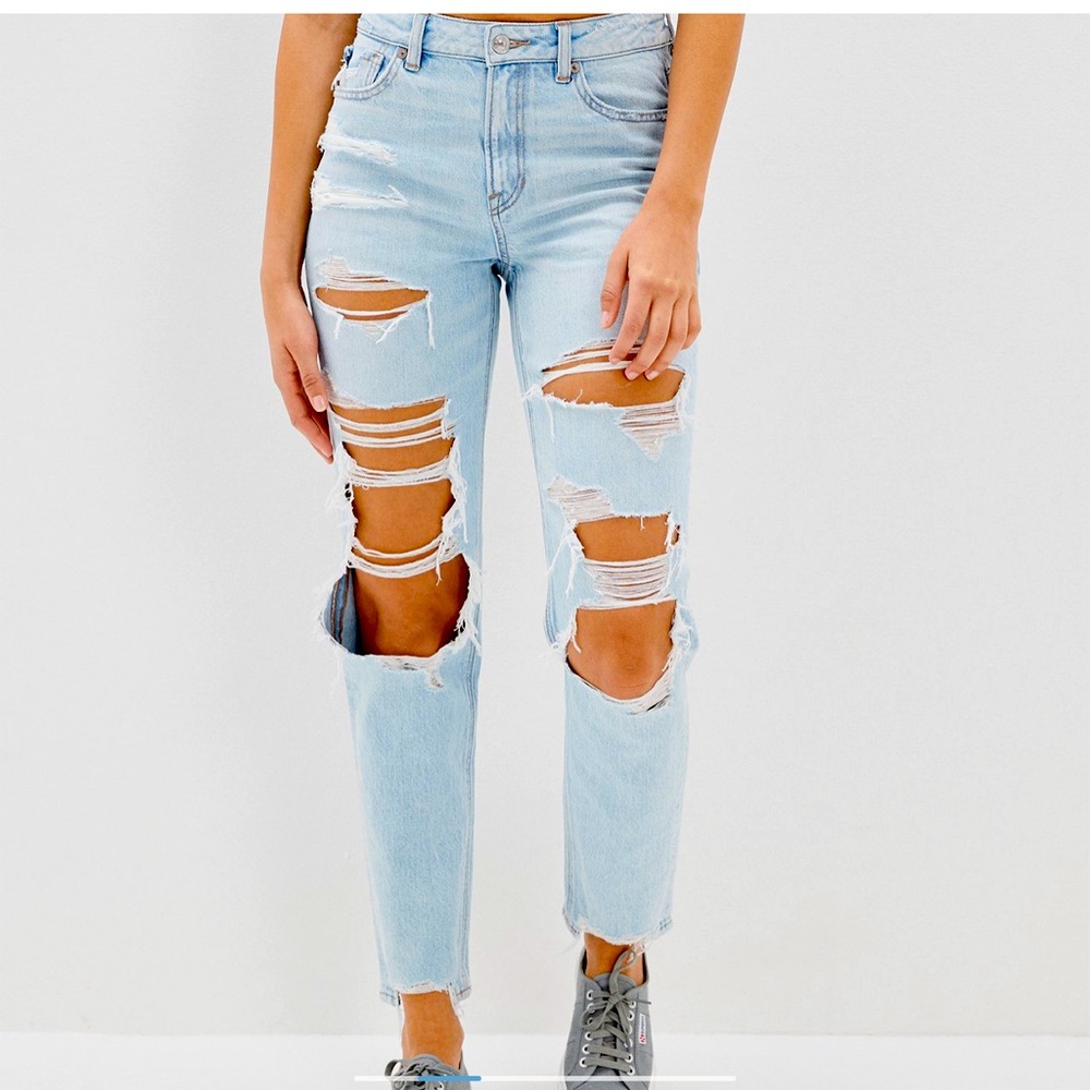 American eagle mom jeans
